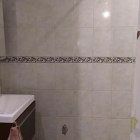 Kuuse Suvepesa * هابسالو